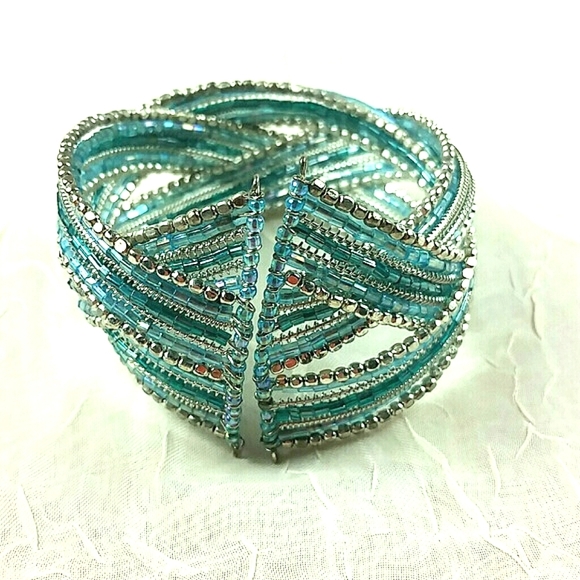 Bracelet Turquoise blue Glass & Silver bulge and seed Bead multiple strand cuff - Picture 4 of 8